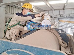 Thợ sửa cầu trục Thủ Đức